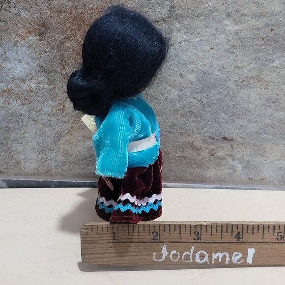 Carlson Navaho Princess Collector Doll - Picture 8 of 14